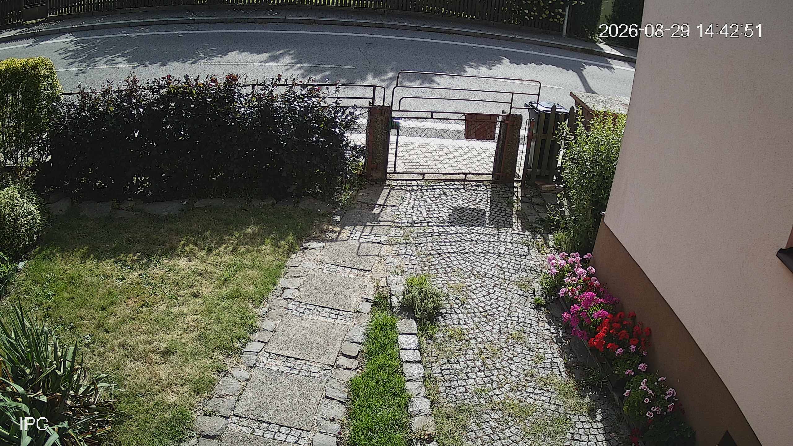 Capture